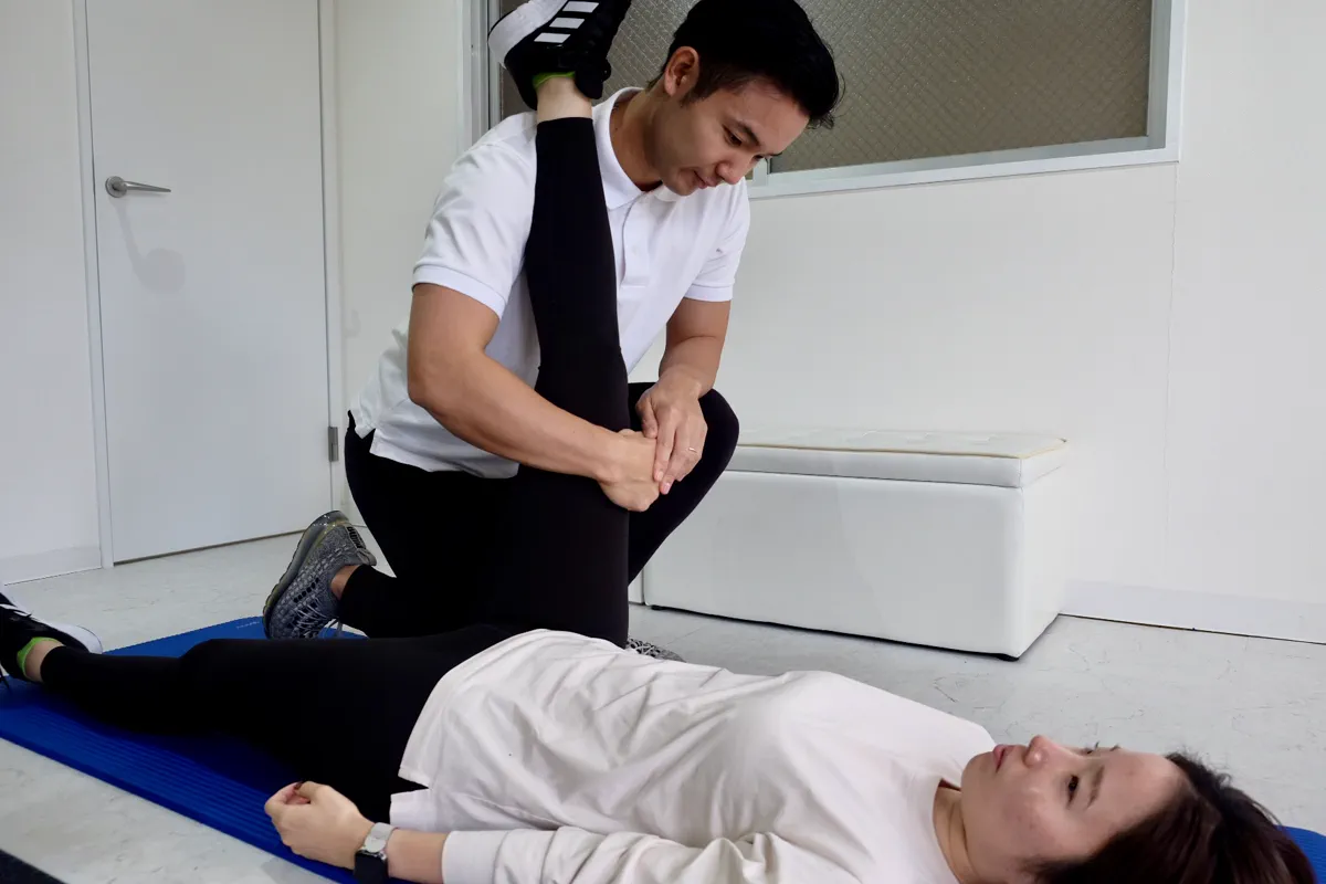 トレーニング後のストレッチ・コンディショニングケアの様子